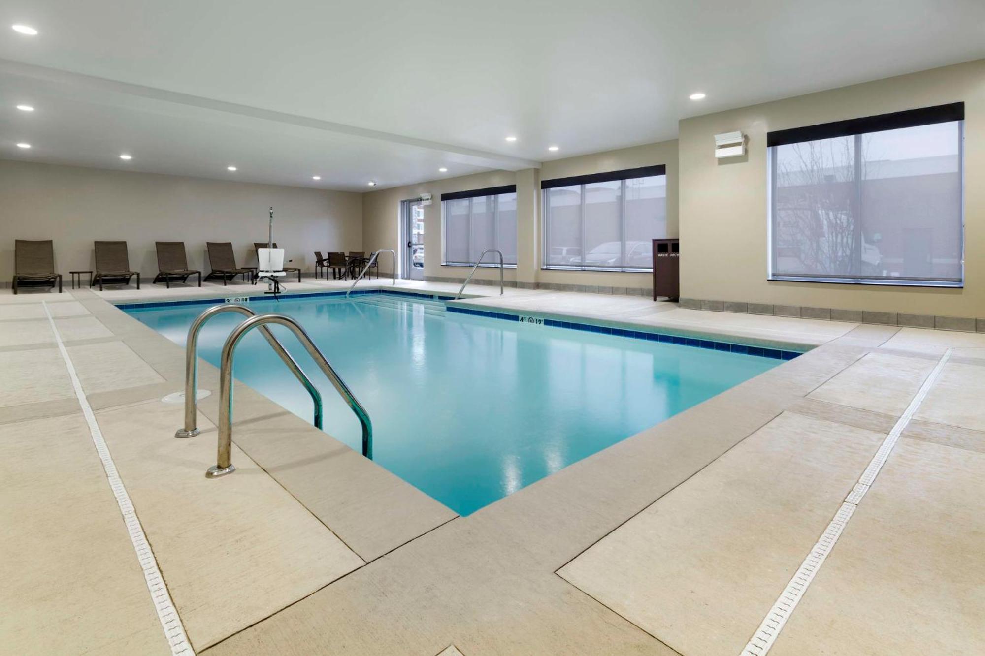 Hyatt Place Blacksburg/University Экстерьер фото